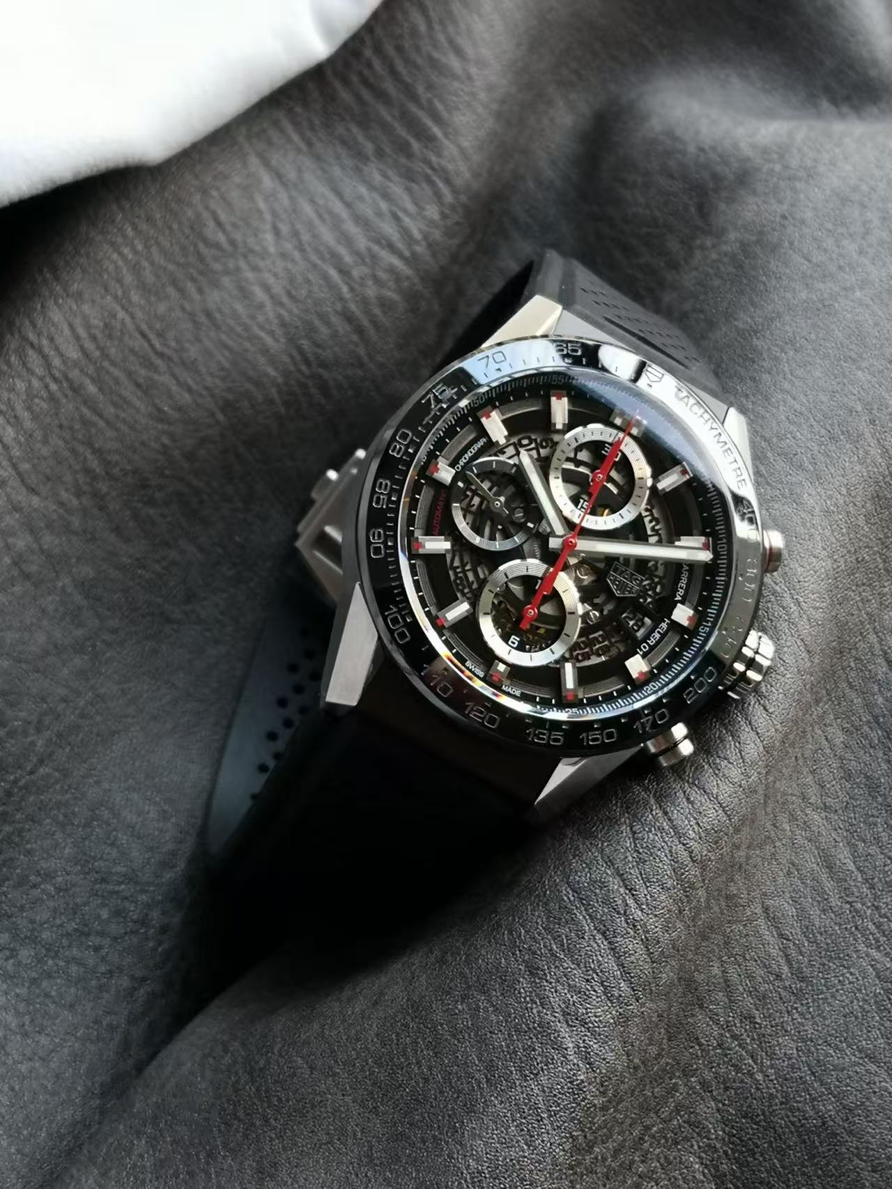 5ea5b392fa635a7865f8b5783af143be-1.jpg TAG Heuer Carrera CBG2A10.FT6168 – Super Clone - Image 1