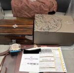 Replica Patek Philippe Aquanaut Rose Gold Watch - Image 2